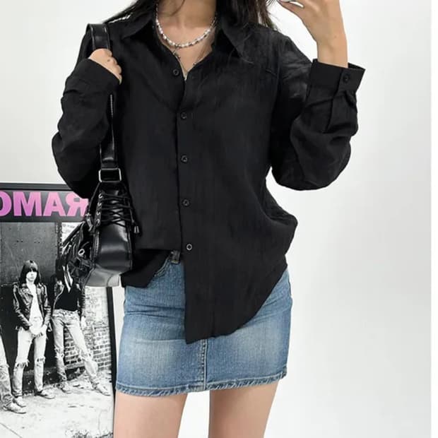 아쿠비클럽 블랙 셔츠