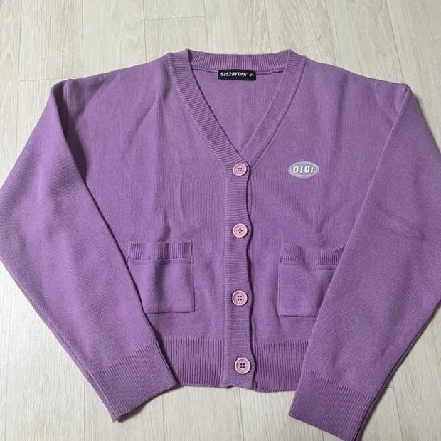 오아이오아이 컬렉션 가디건