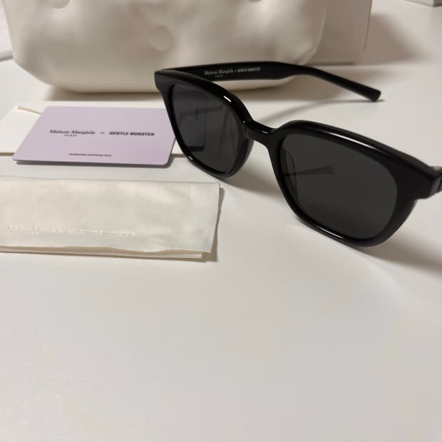 젠틀몬스터 마르지엘라 mm007-01 블랙