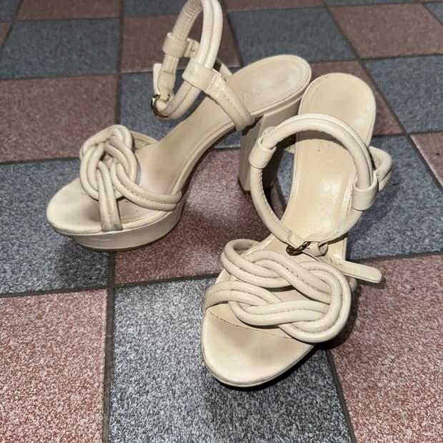 Gucci 구찌 샌들 힐