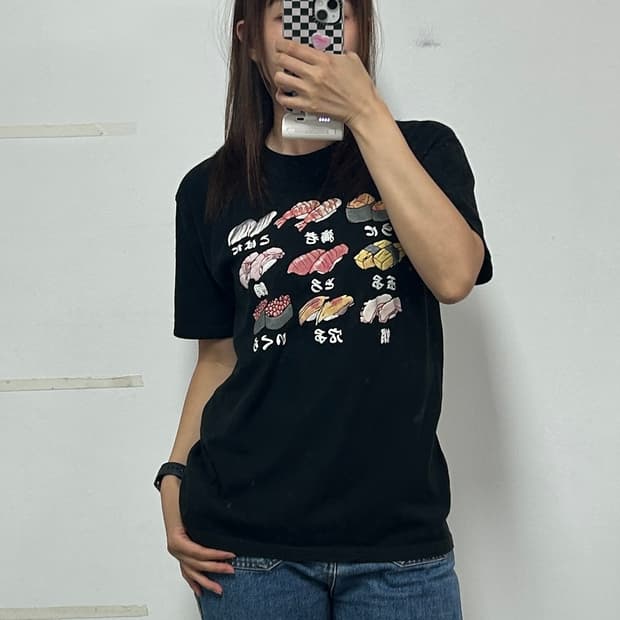 일본 빈티지 엠보 프린팅 스시 티셔츠 블랙