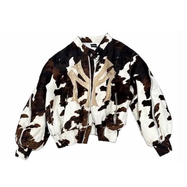 구함)) Mowalola cow bomber