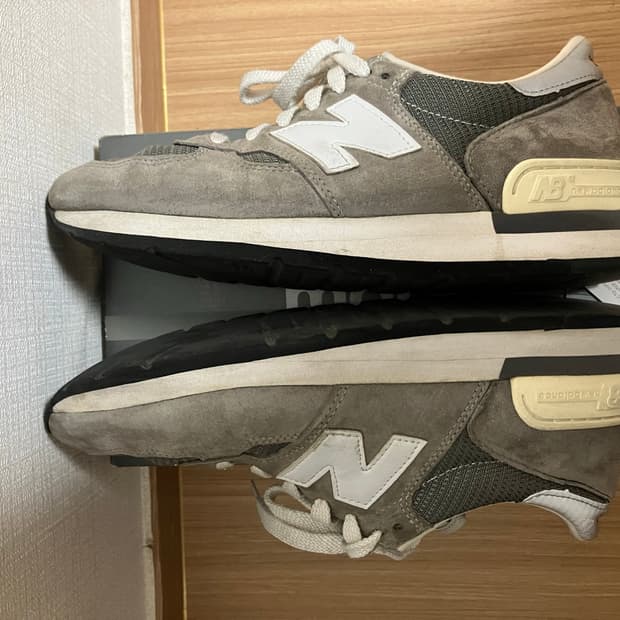 뉴발란스990 v1 그레이