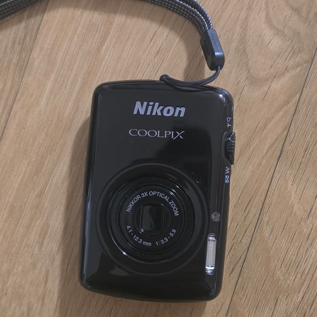 니콘 쿨픽스 COOLPIX S01