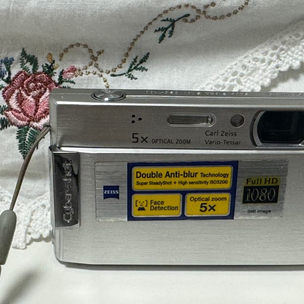 Sony Cyber-shot DSC-T100