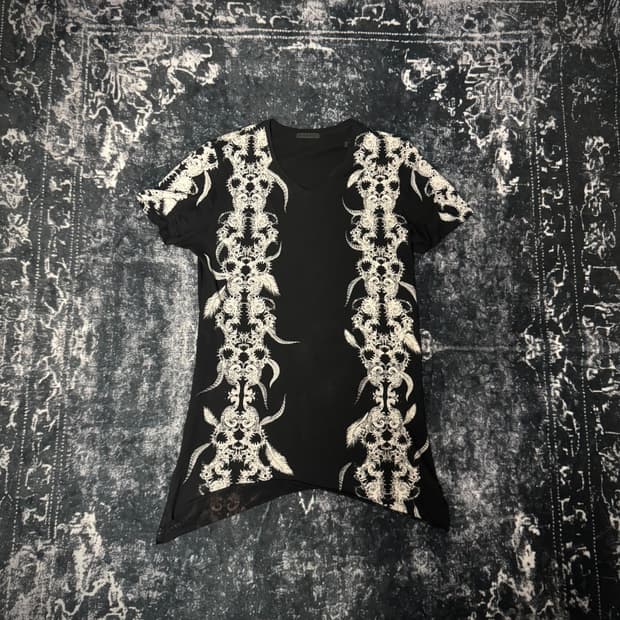 Kmrii magnolia feather top