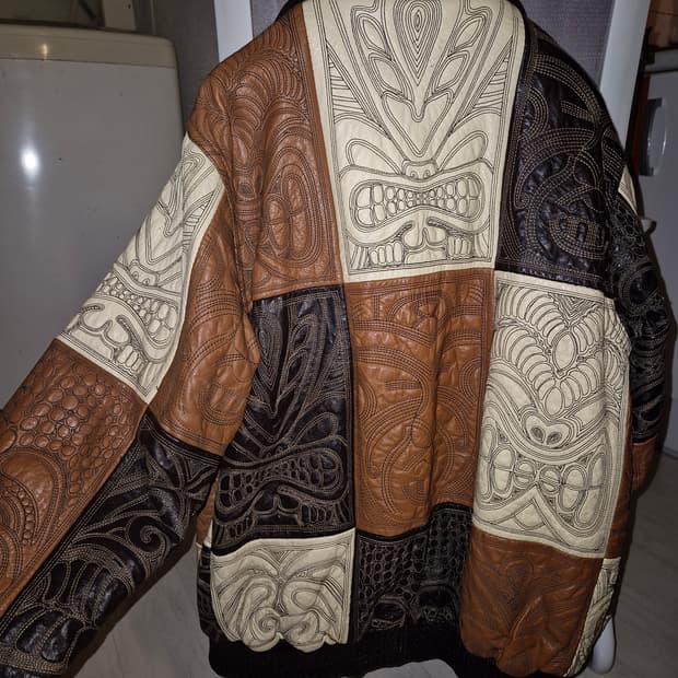 오리엔탈 패치워크 가죽 봄버 자켓