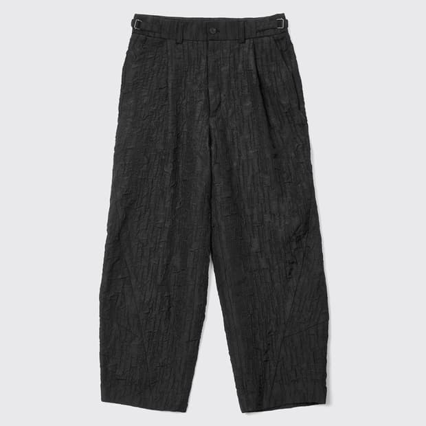 해칭룸 트라이앵글 트라우저 크리즈 블랙 [3]