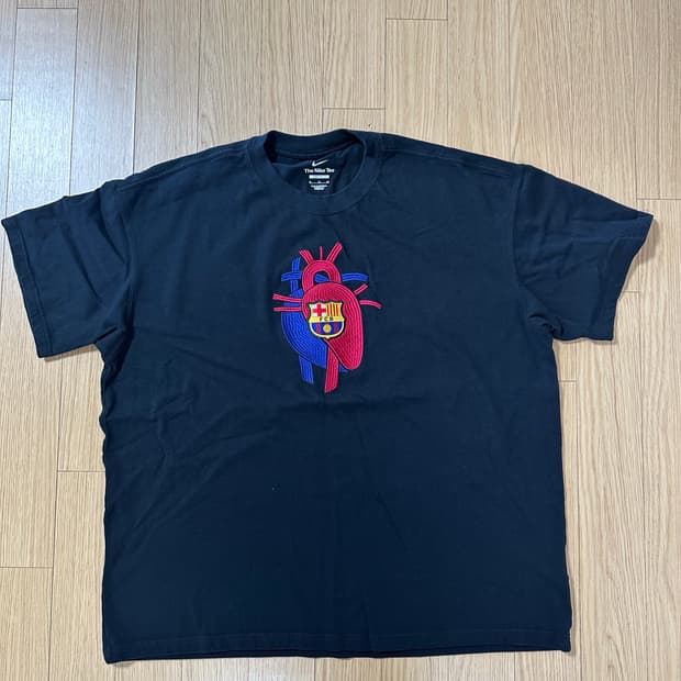 나이키 x 파타 x FC 바르셀로나 맥스90 티셔츠
