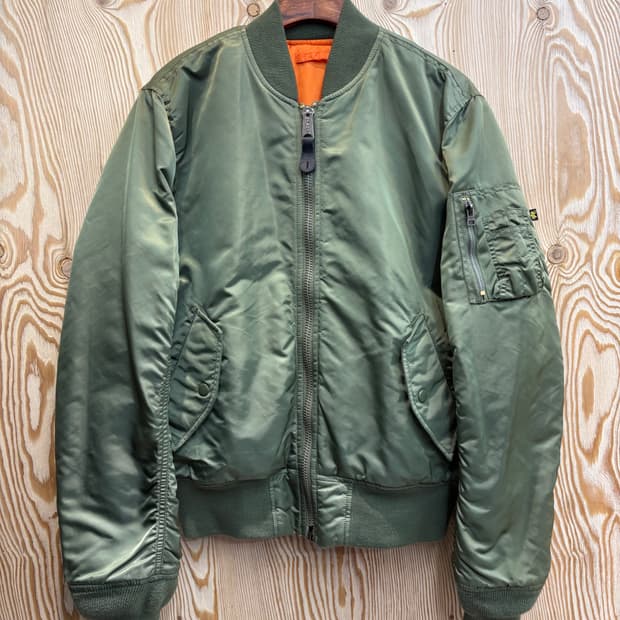 알파인더스트리 ma-1 플라이트 자켓