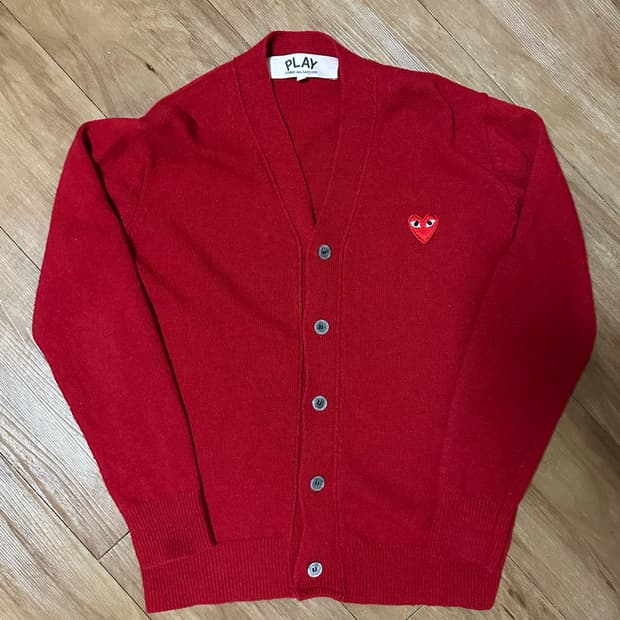 꼼데가르송 PLAY 빨간색 가디건 M 판매