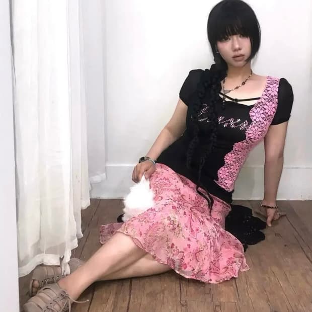 오피우라 빈티지 오리엔탈 핑크 미디 스커트