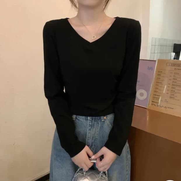 케덴 브이넥 긴팔 티셔츠(실내에서 한번 20분 착용)