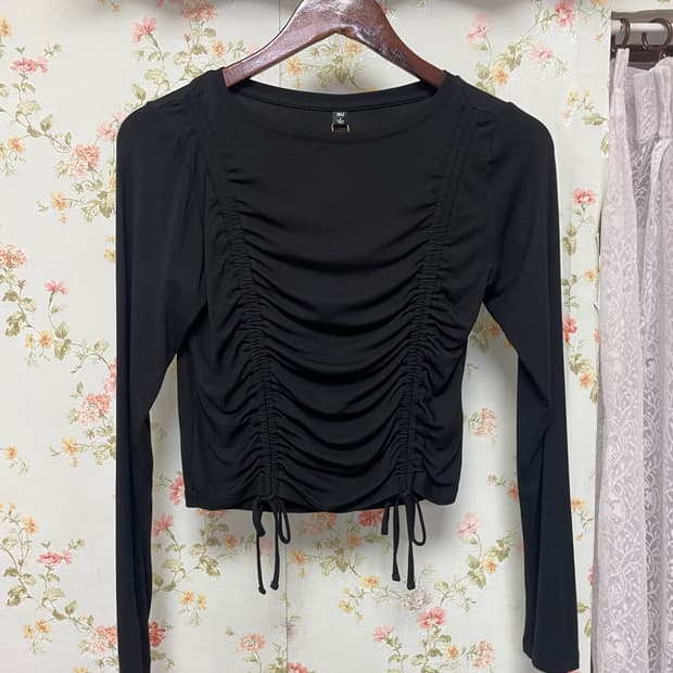 블랙 셔링 스프링 탑