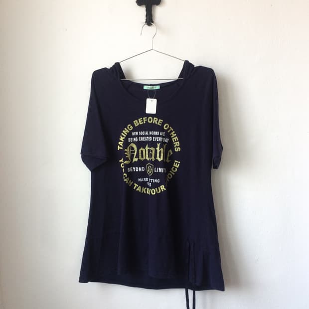 Lettering printing hood t shirt