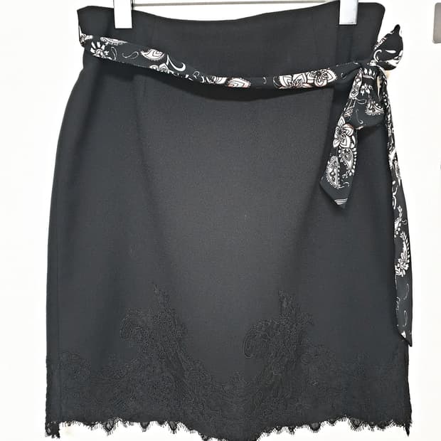 JIGOTT 정품 실크레이스 미디스커트 66 블랙