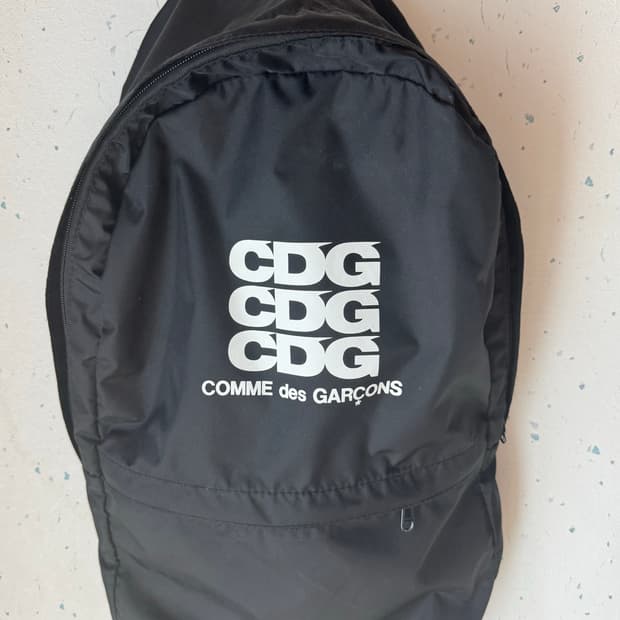 꼼데가르송 CDG 로고 블랙 백팩