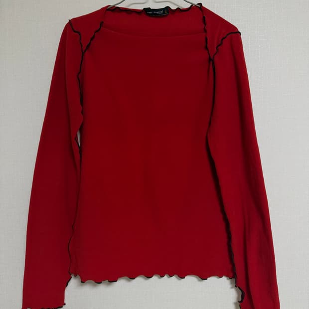 Cop copine 롱슬리브