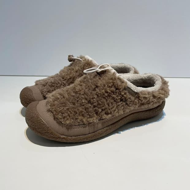 킨 KEEN 하우저3 슬라이드 플리스 슬립온 PN4320