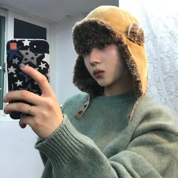 BERKELEY 빈티지 코듀로이 양털 귀달이 모자 