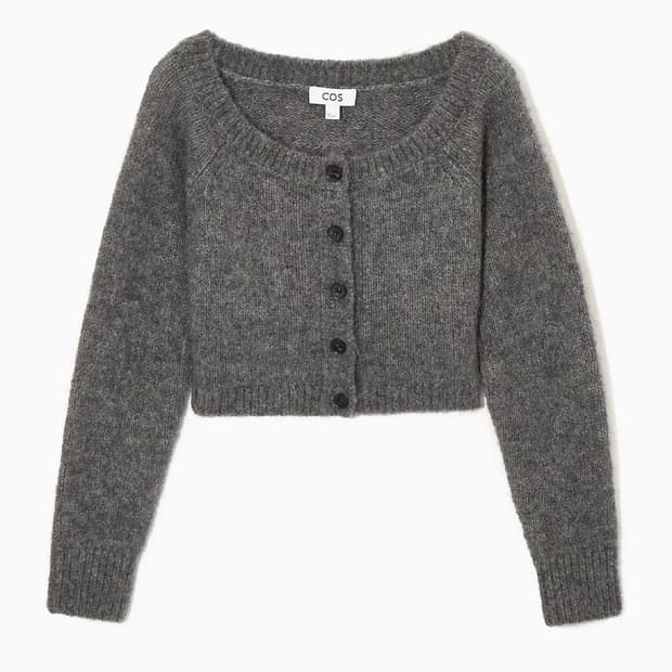 코스 오프숄더 크롭 가디건