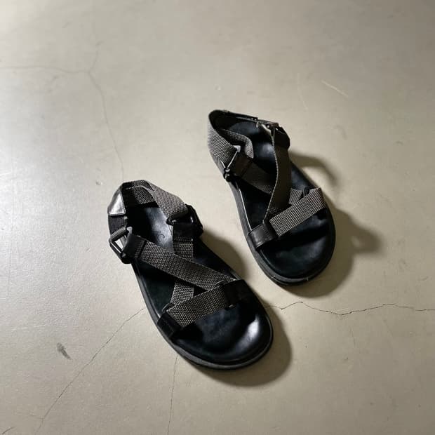 Nuovo Nicar Leather Strap Sandals