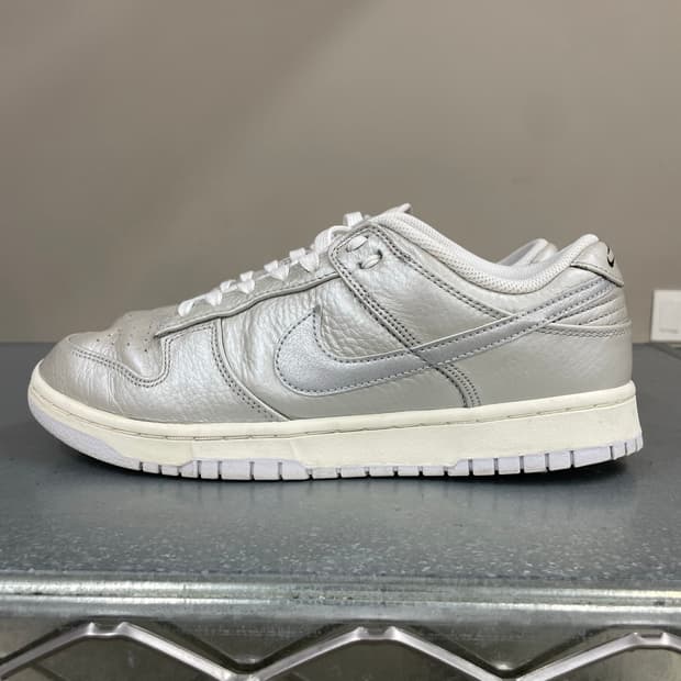 나이키 덩크 로우 SE 270