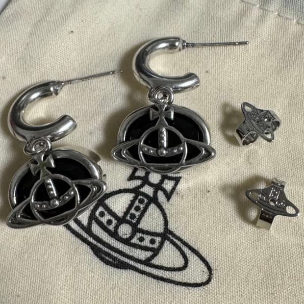 비비안웨스트우드 아카이브 블랙은장 orb 귀걸이