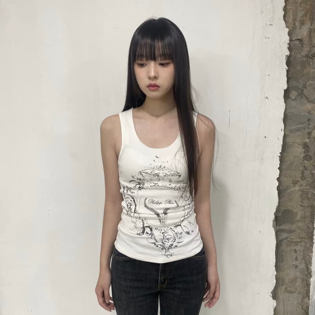 필립 플래인 핸드 페인팅 슬리브리스