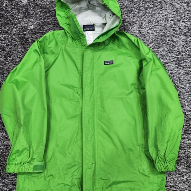 파타고니아  키즈바람막이10