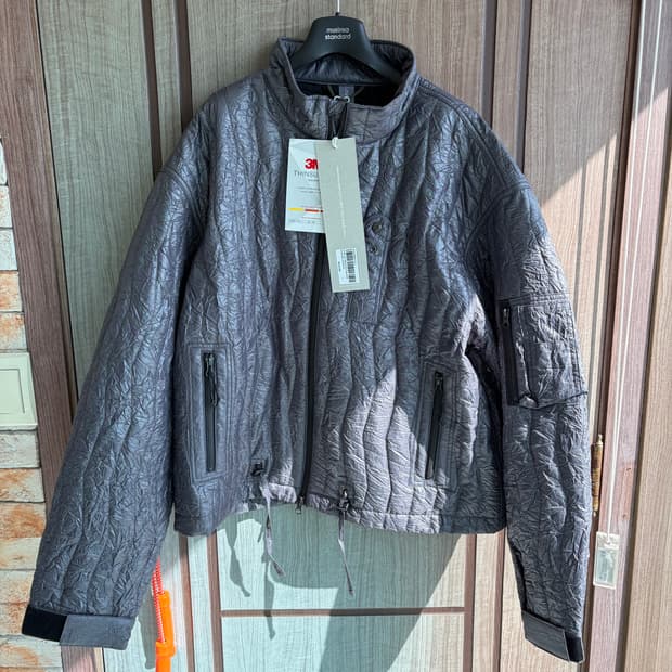 새상품(L)언어펙티드 파라슈트 퀄티드 블루종 차콜