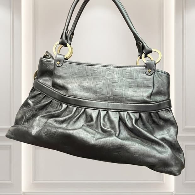 펜디 미아 쥬카 엠보싱 숄더백