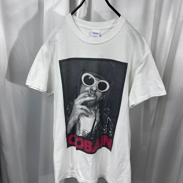 Kurt Cobain by GILDAN 