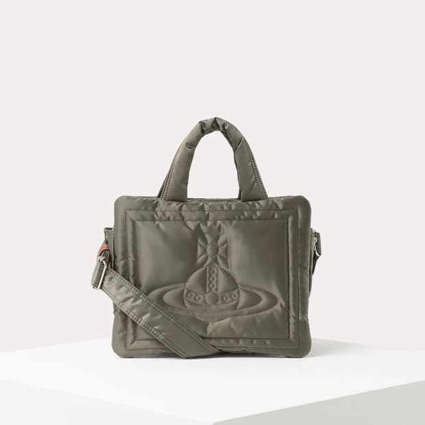 비비안 웨스트우드 24fw 아이더다운 토트백 S