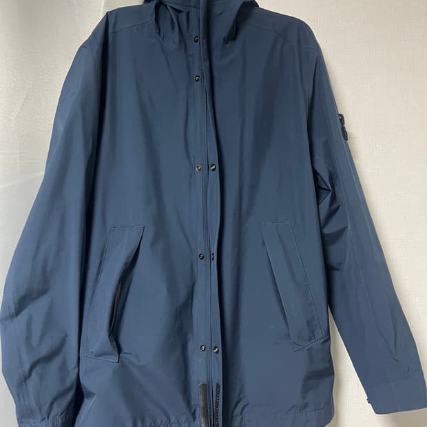 스톤아일랜드 고어텍스 바람막이 m