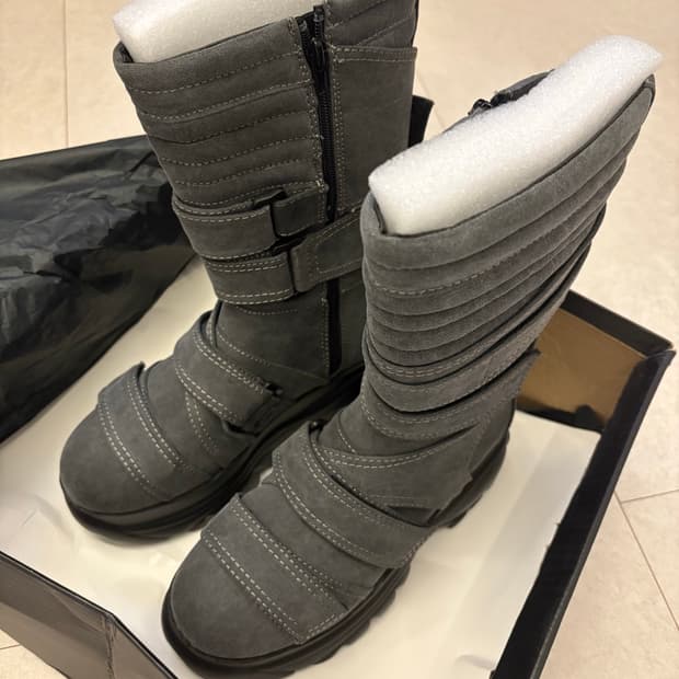 Dollskill 돌스킬 데님스티치 부츠