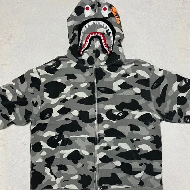 베이프 샤크 후드집업