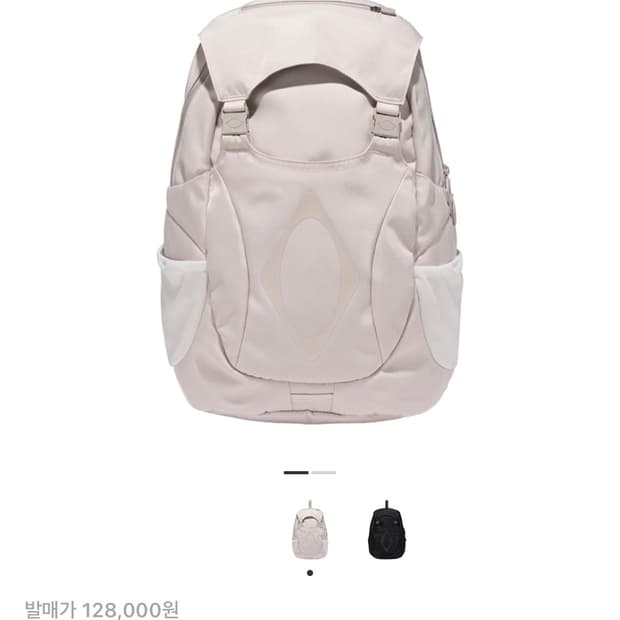 미스치프 버클 플랩 백팩 라이트 베이지