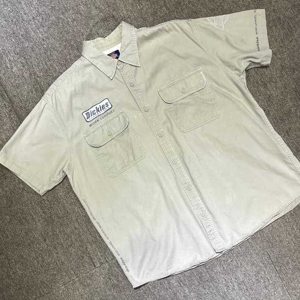 (XL) Dickies 디키즈 반팔 워크 셔츠 패치 자수 베이지