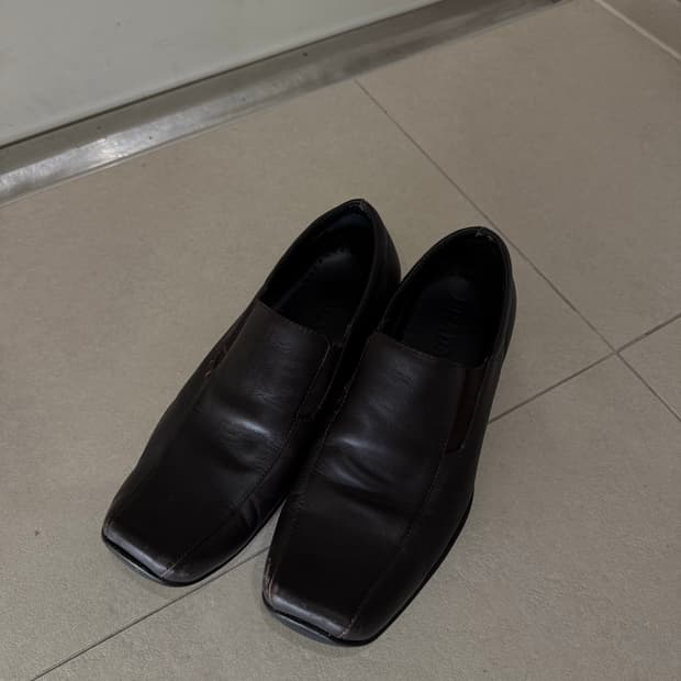 프라다 스포츠 빈티지 로퍼