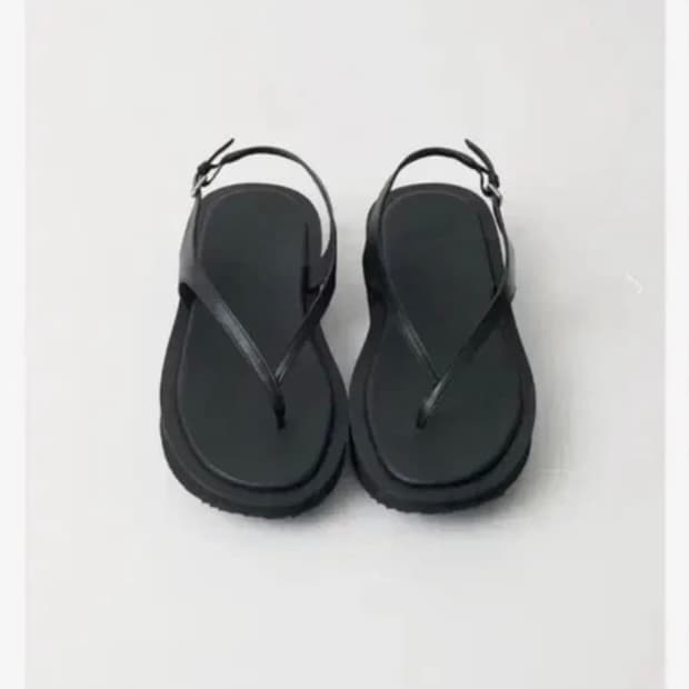 얼바닉 클라우디 claudie 샌들