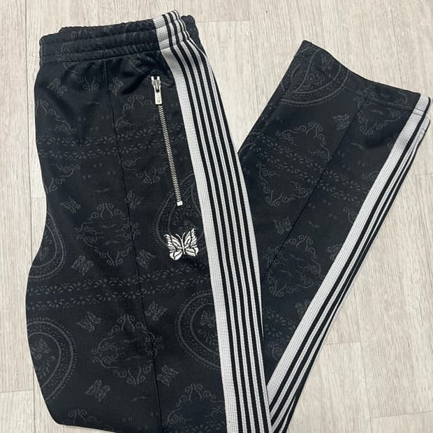 S)니들스 x 누비안 내로우 트랙팬츠