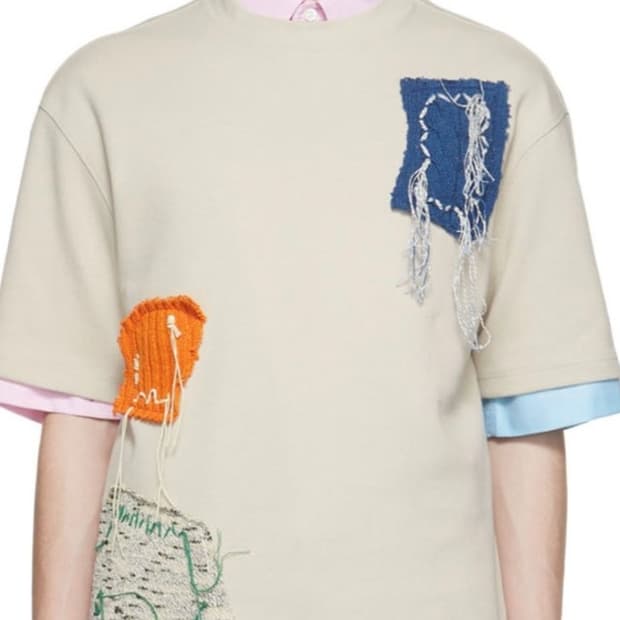 새상품급 아더에러 패치 티셔츠 a1