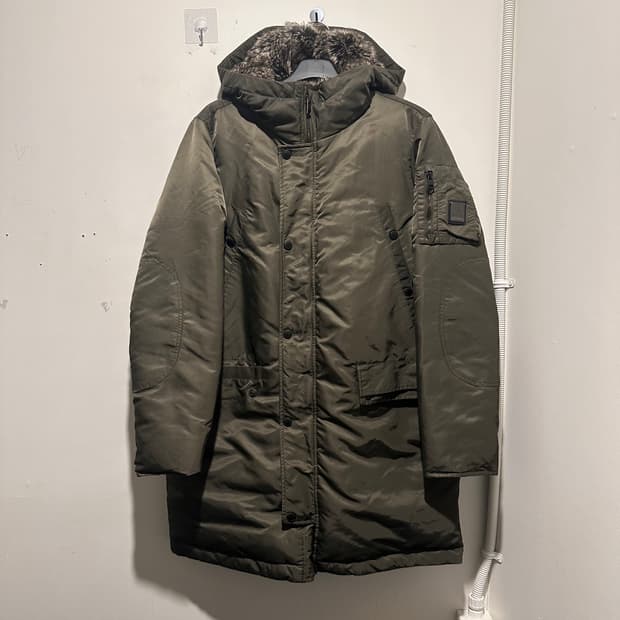 캘빈클라인 카키 후드 패딩