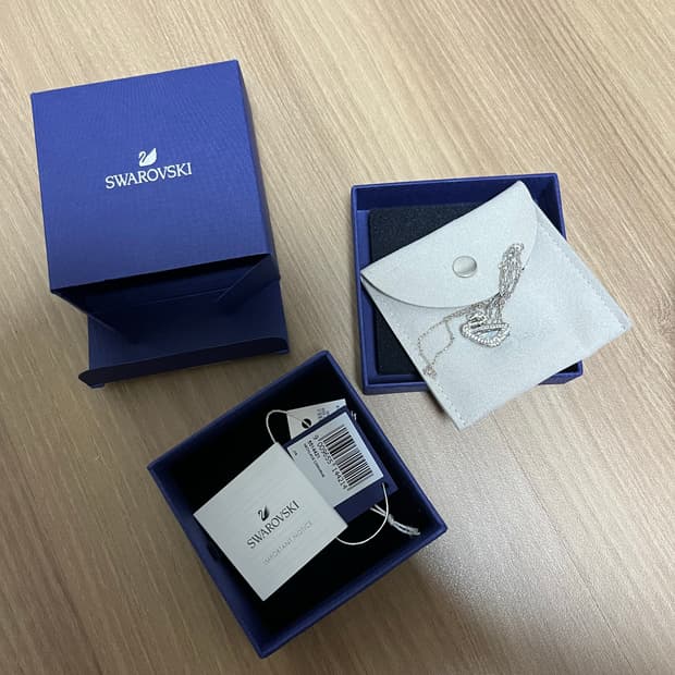 스와로브스키 스완 목걸이 풀박스