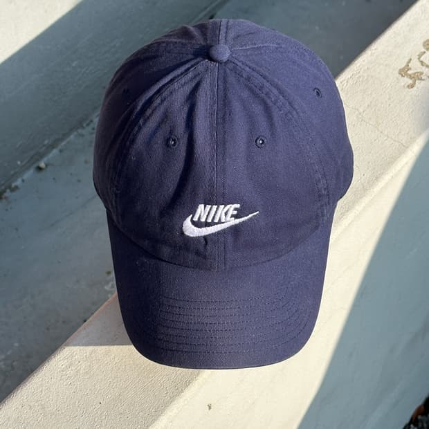 [F] 나이키 로고 헤리티지86 퓨추라 네이비 볼캡 모자