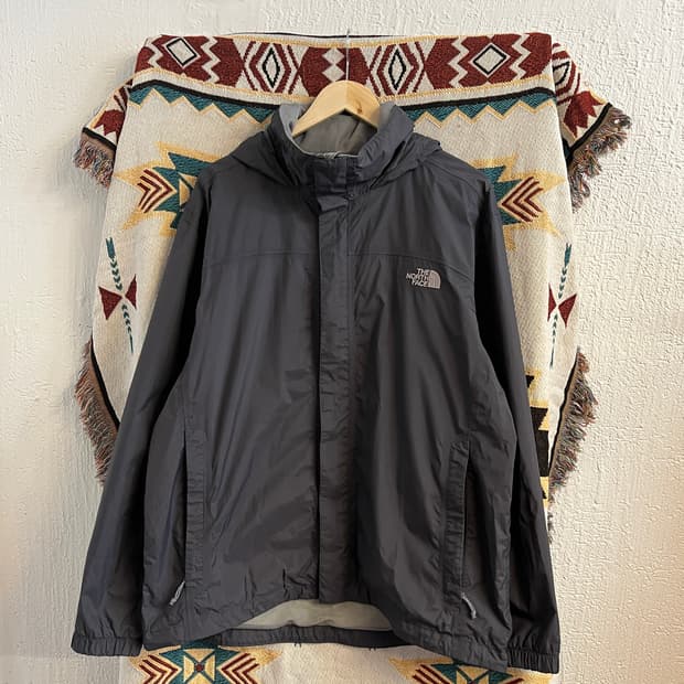 노스페이스 차콜 그레이 바람막이 L