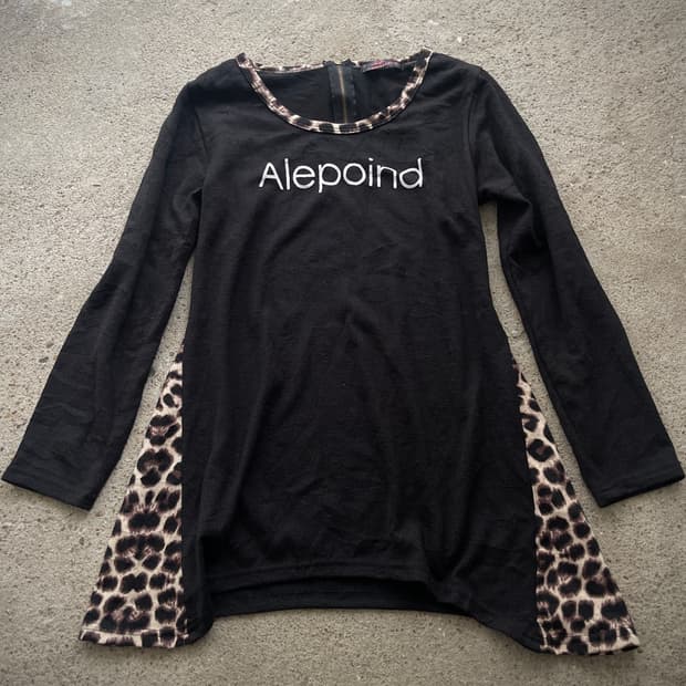 leopard back zip up sleeve t