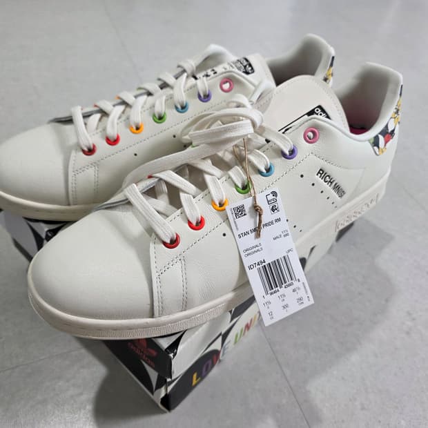 [새상품] 아디다스 리치 므니시x스탠 스미스 프라이드ID7494 300