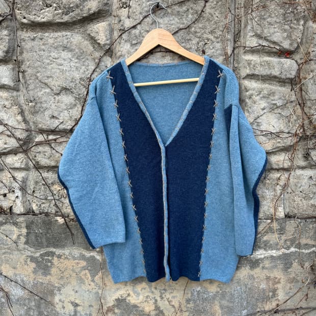 빈티지 유니크 패턴 니트 가디건